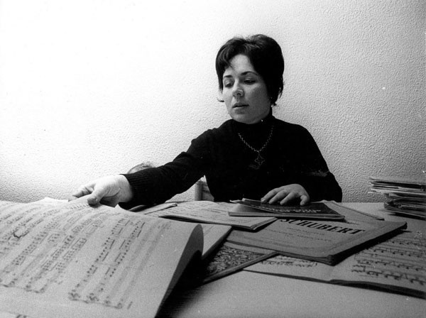 Leonora Milà- Pianista i compositora- Els 80 any d'una nena prodigi.